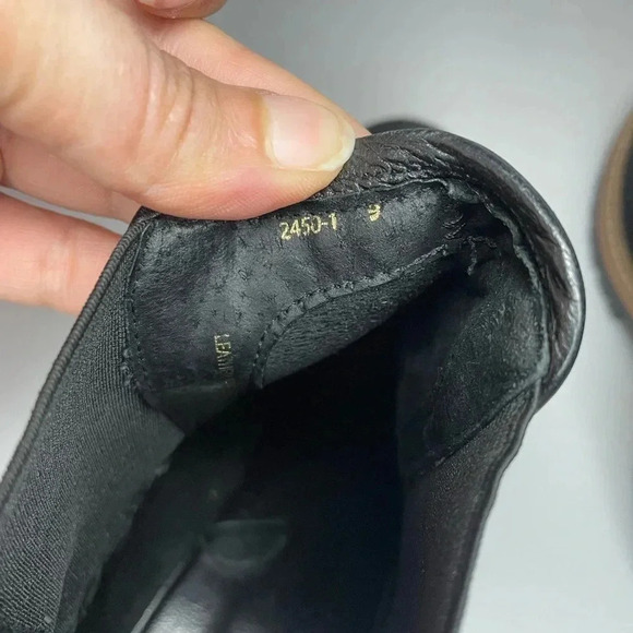 BTU by Bertuchi Lug Sole Black Suede Leather Boots Size 9 - Picture 11 of 13